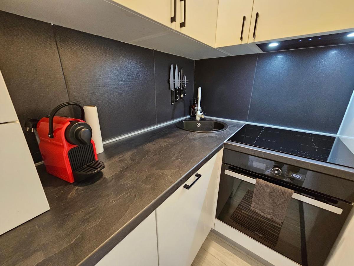 Apartman Carnevalus Rijeka Exteriör bild