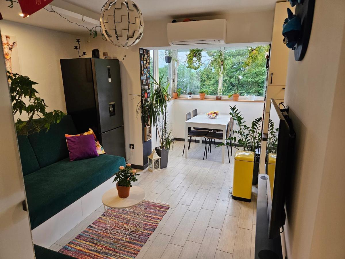 Apartman Carnevalus Rijeka Exteriör bild